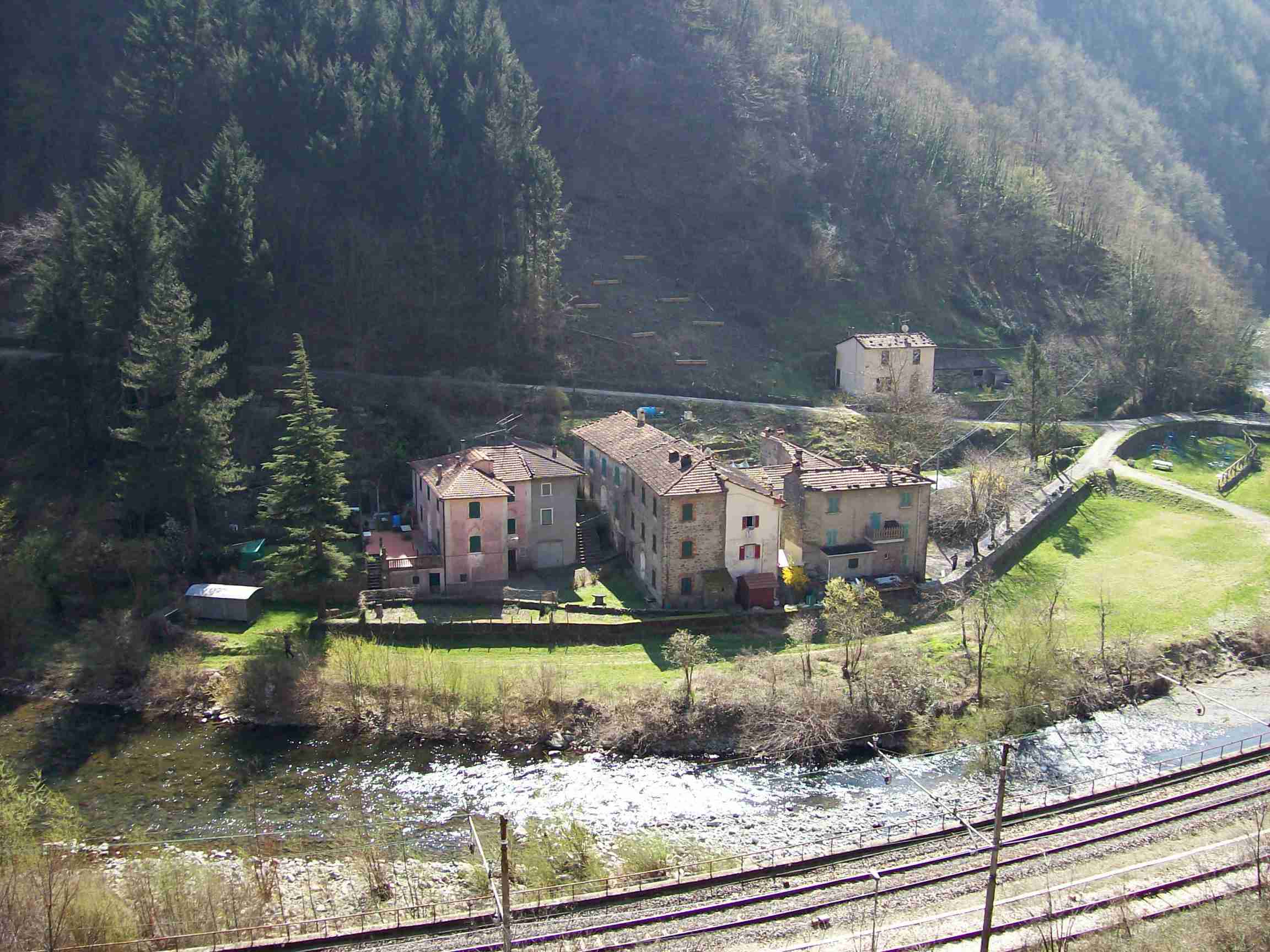  Image name: 12 Molino.jpg 
 width: 2304 pixel 
 height: 1728 pixel 
 Size: 274266 bytes 
 Click to enlarge 